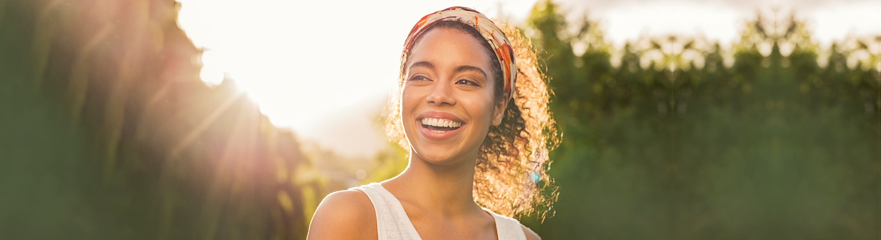 mujer sonriente