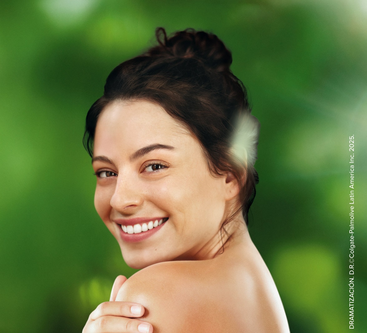 Mujer sonriendo Mujer sonriendo