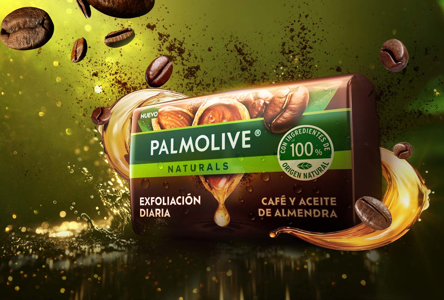 Gráfico circular con el texto “100% con ingredientes de origen natural”, rodeado de café y aceite, sello distintivo de Palmolive Naturals.