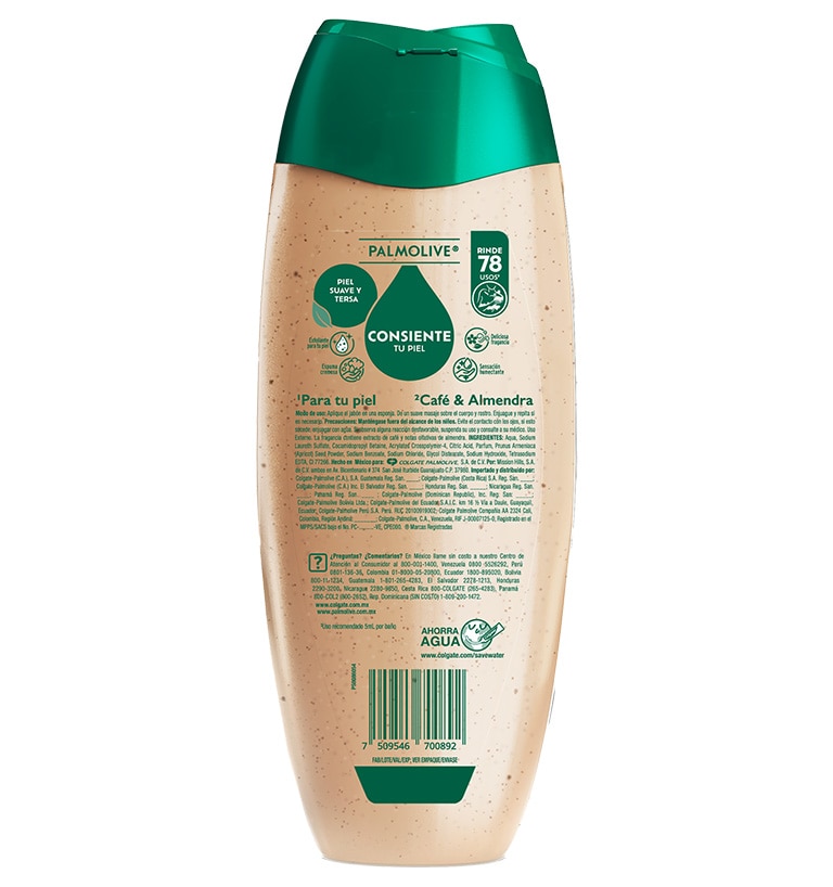 Persona usando esponja con jabón Palmolive Smoothie, destacando las partículas que exfolian la piel suavemente mientras la limpian.